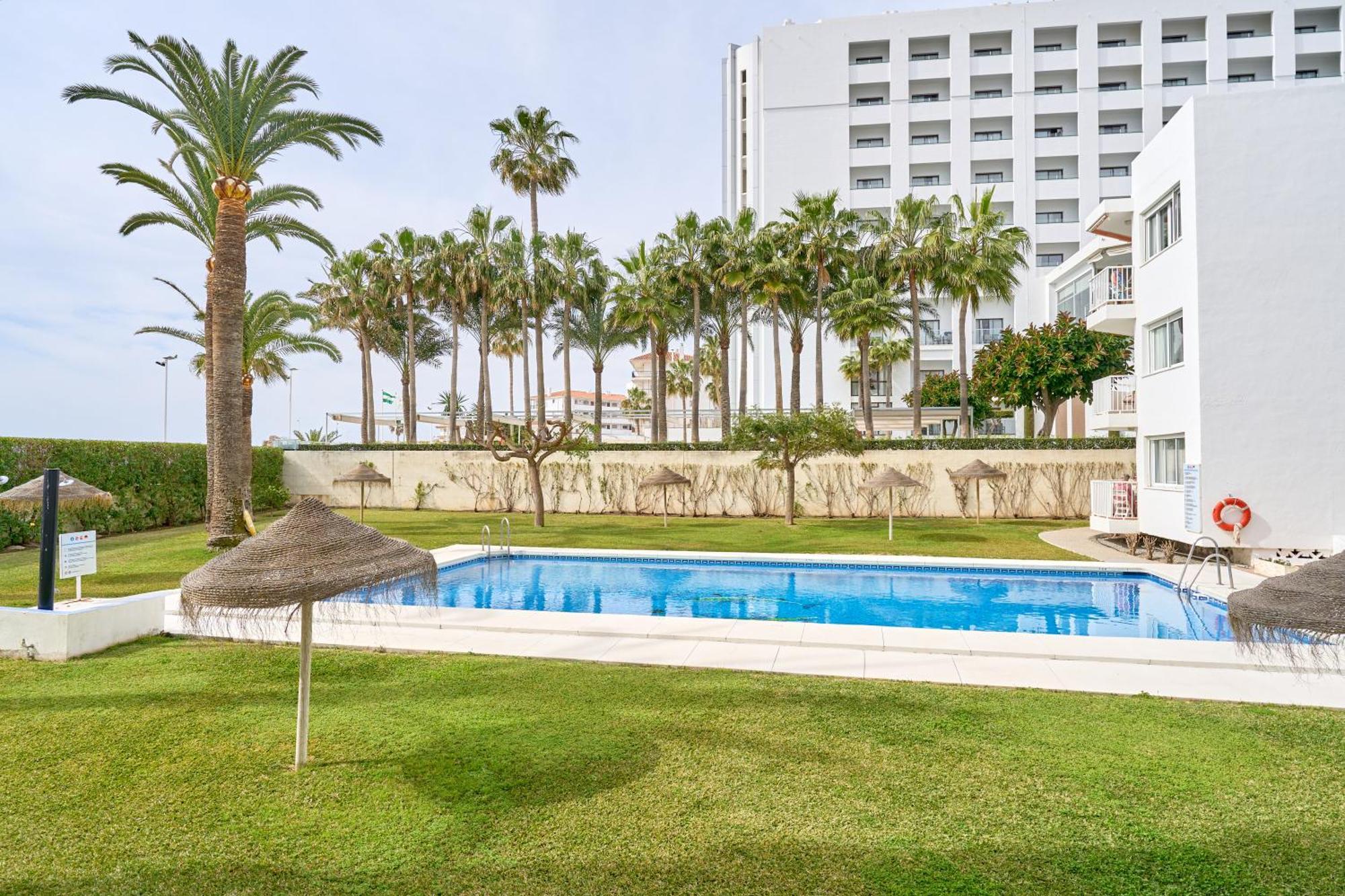 Comfortable Studio Apt Nerja Exterior photo