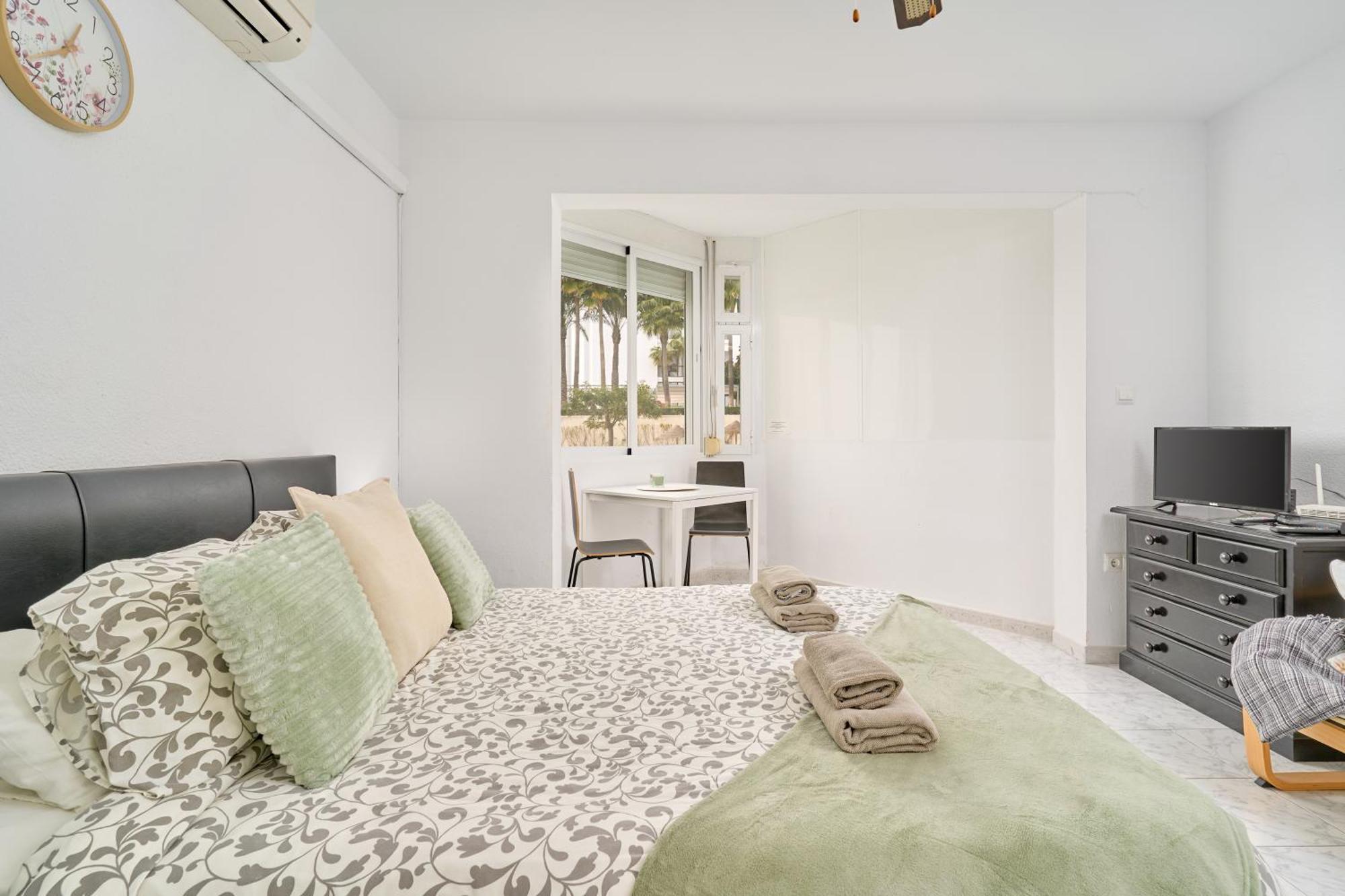 Comfortable Studio Apt Nerja Exterior photo